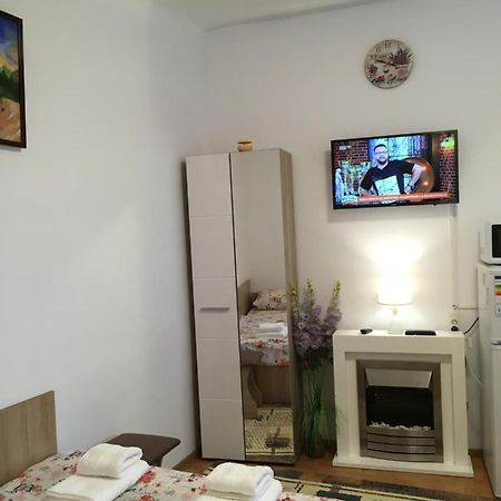 Апартаменты House Centrul Istoric Ll Сибиу Экстерьер фото
